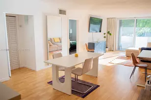 1045 10th St, Miami Beach, FL 33139 - Photo 3