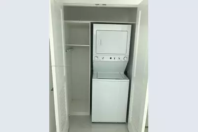 1080 Brickell Ave #1607, Miami, FL 33131 - Photo 3