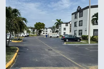 9711 Fontainebleau Blvd #D106, Miami, FL 33172 - Photo 19