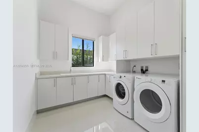 10005 SW 66th St, Miami, FL 33173 - Photo 21