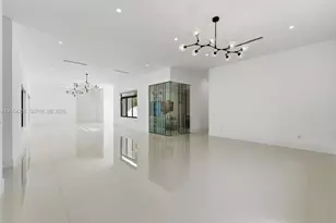 10005 SW 66th St, Miami, FL 33173 - Photo 9