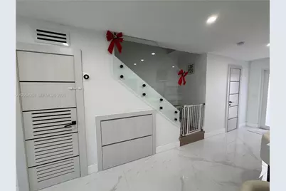 1955 NE 123rd St, North Miami, FL 33181 - Photo 15