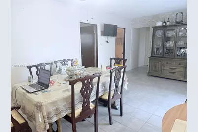 21105 NW Miami Ct, Miami Gardens, FL 33169 - Photo 7