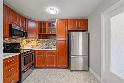 766 E 36th St, Hialeah, FL 33013 - Photo 19