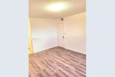 5765 W 25th Ct #211, Hialeah, FL 33016 - Photo 15