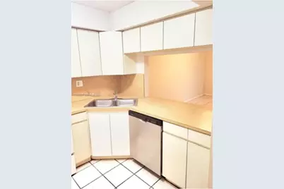5765 W 25th Ct #211, Hialeah, FL 33016 - Photo 7