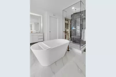 700 NE 24th St #5502, Miami, FL 33137 - Photo 25