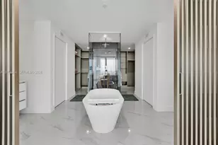700 NE 24th St, Miami, FL 33137 - Photo 23
