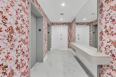 700 NE 24th St #5502, Miami, FL 33137 - Photo 1