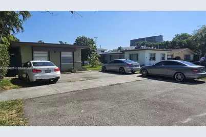 808 NE 10th St #3, Hallandale Beach, FL 33009 - Photo 19