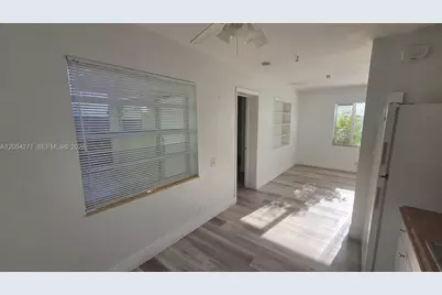 808 NE 10th St #3, Hallandale Beach, FL 33009 - Photo 9