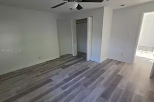 808 NE 10th St, Hallandale Beach, FL 33009 - Photo 15