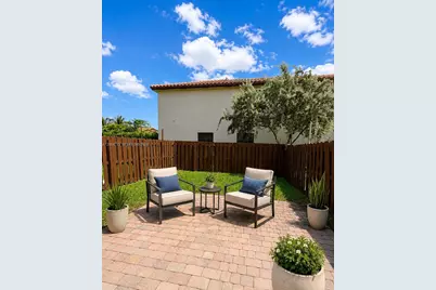 3787 SE 2nd St, Homestead, FL 33033 - Photo 11