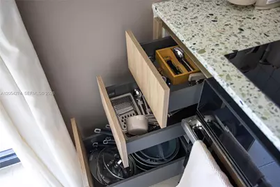 159 NE 6th St #4101, Miami, FL 33132 - Photo 13