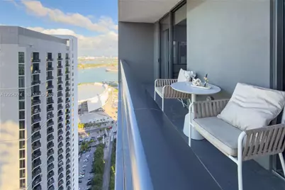 159 NE 6th St #4101, Miami, FL 33132 - Photo 49
