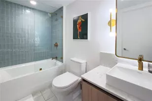 159 NE 6th St, Miami, FL 33132 - Photo 35