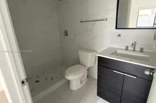 423 E 27th St, Hialeah, FL 33013 - Photo 11
