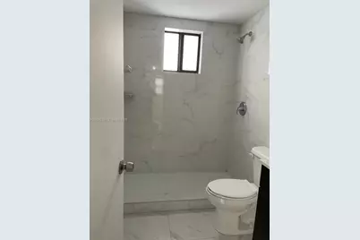423 E 27th St #201, Hialeah, FL 33013 - Photo 23