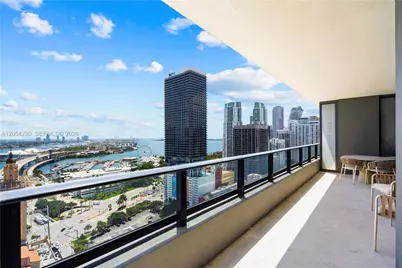 159 NE 6th St #2415, Miami, FL 33132 - Photo 1