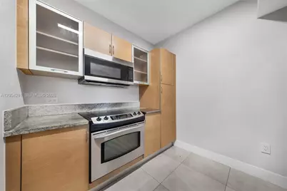 2775 NE 187th St #318, Aventura, FL 33180 - Photo 5