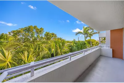 2775 NE 187th St #318, Aventura, FL 33180 - Photo 11