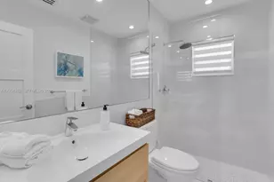 2762 NE 3rd St, Pompano Beach, FL 33062 - Photo 21