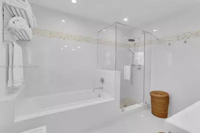 2762 NE 3rd St, Pompano Beach, FL 33062 - Photo 17