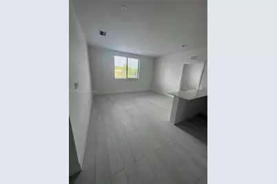 1091 E 17th St #403, Hialeah, FL 33010 - Photo 11