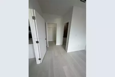 1091 E 17th St #403, Hialeah, FL 33010 - Photo 5