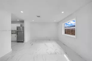 2468 NW 21st St, Fort Lauderdale, FL 33311 - Photo 11