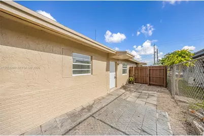 2468 NW 21st St #2, Fort Lauderdale, FL 33311 - Photo 3