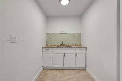 7000 NW 2 Ave #7010, Miami, FL 33150 - Photo 5
