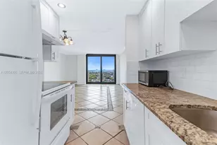 2350 NE 135th St, North Miami, FL 33181 - Photo 7