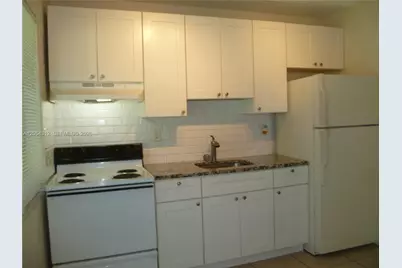 428 NW 21st Ter, Fort Lauderdale, FL 33311 - Photo 3