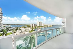 7910 Harbor Island Dr, North Bay Village, FL 33141 - Photo 19