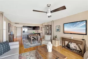 2625 Collins Ave, Miami Beach, FL 33140 - Photo 1