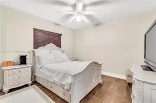 4252 SW 78th Dr, Davie, FL 33328 - Photo 19