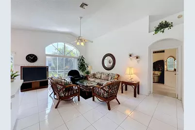 9786 Lemonwood Ct, Boynton Beach, FL 33437 - Photo 7