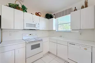 9786 Lemonwood Ct, Boynton Beach, FL 33437 - Photo 37