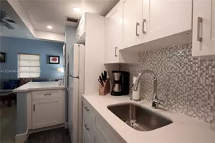 1525 Pennsylvania Ave, Miami Beach, FL 33139 - Photo 3