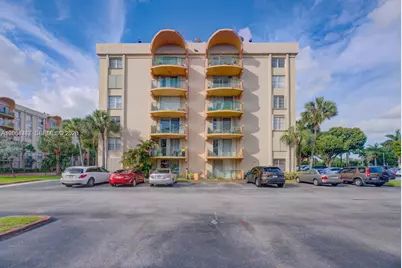 9320 Fontainebleau Blvd #215, Miami, FL 33172 - Photo 3