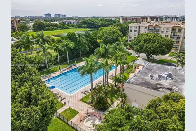 9320 Fontainebleau Blvd #215, Miami, FL 33172 - Photo 15