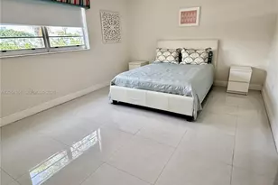 855 Euclid Ave, Miami Beach, FL 33139 - Photo 13