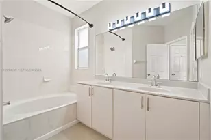 3710 NE 22nd Pl, Homestead, FL 33033 - Photo 11