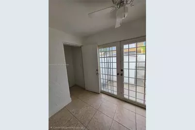10972 SW 4th St #J2, Sweetwater, FL 33174 - Photo 9