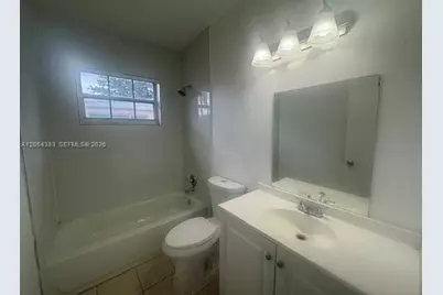 374 NE 171 Street, North Miami Beach, FL 33162 - Photo 5