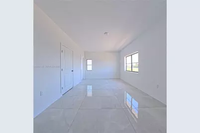 1374 NW 1st St, Florida City, FL 33034 - Photo 21