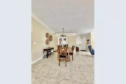 9109 Dupont Pl, Wellington, FL 33414 - Photo 5