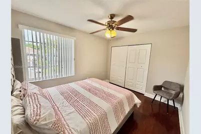 9109 Dupont Pl, Wellington, FL 33414 - Photo 15