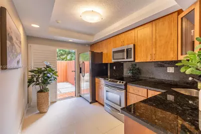 10122 SW 77th Ct, Miami, FL 33156 - Photo 15
